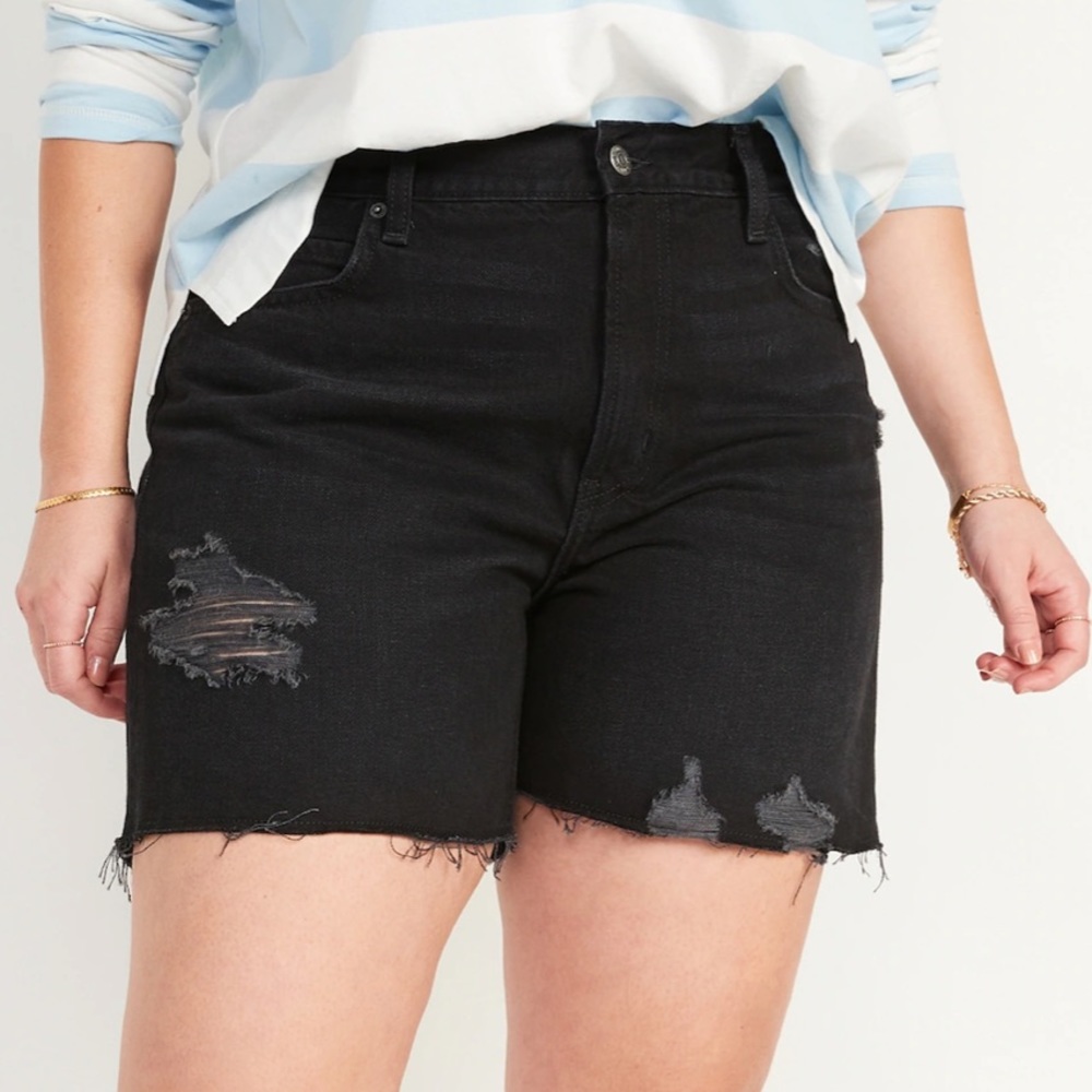 OLD‎ NAVY High-Waist Slouchy Straight Rip Cut-
Off Black Non-Stretch Jean Shorts